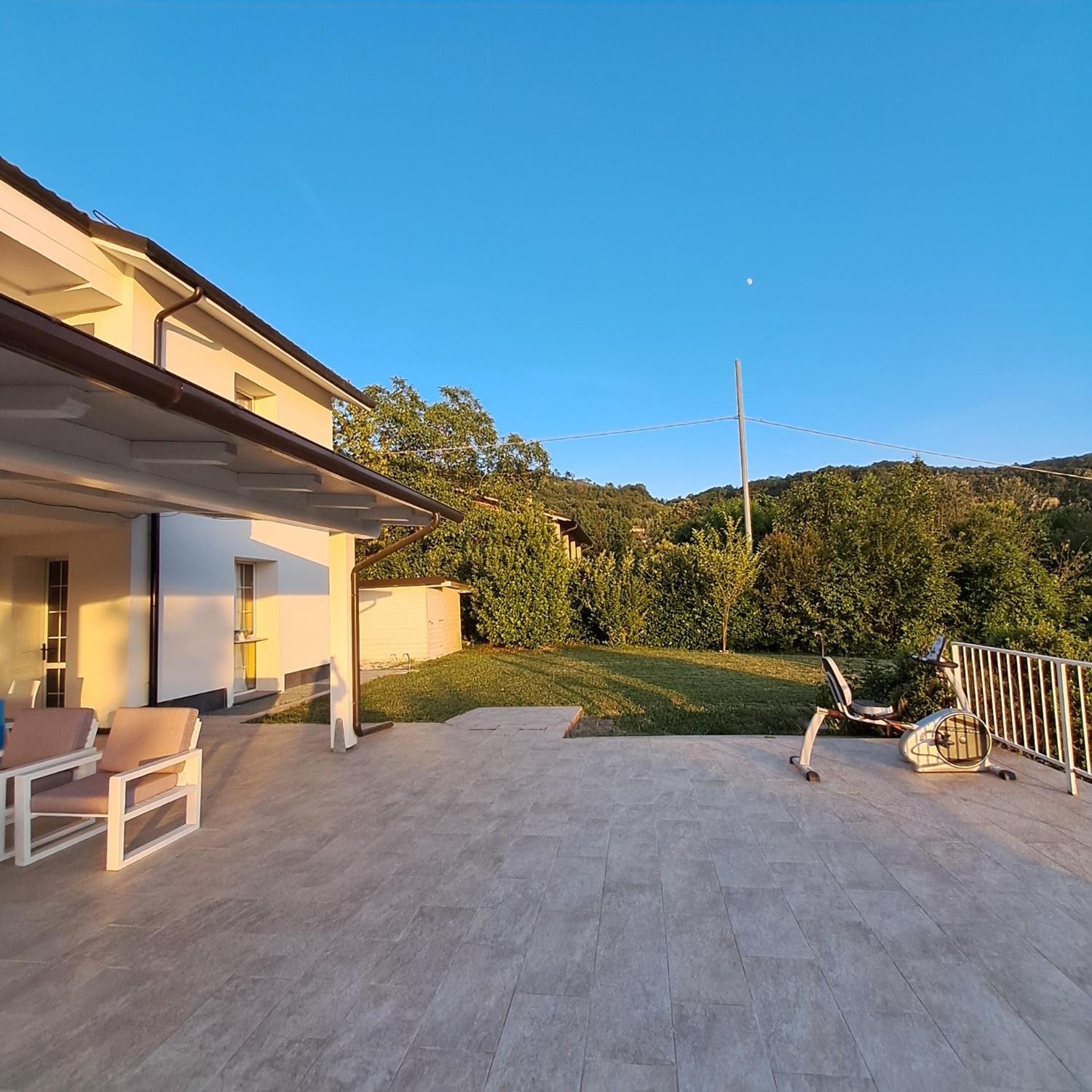 Terrazzaponente Bed & Breakfast Monte San Pietro Luaran gambar